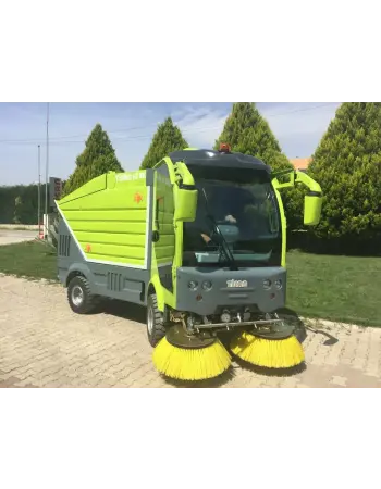 Yol Süpürme Aracı