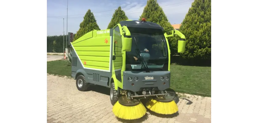 Yol Süpürme Aracı